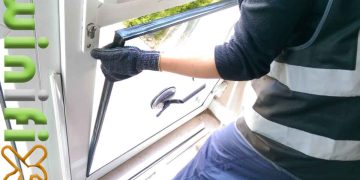 نصاب شیشه دوجداره