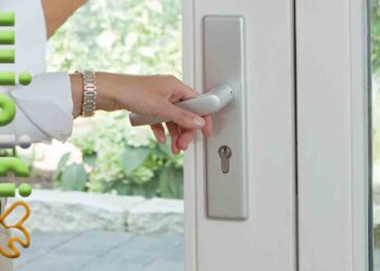 باز کردن قفل در پی‌وی‌سی