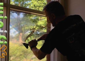 چسب محافظ شیشه