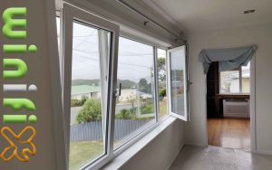 تهویه هوا با پنجره دوجداره